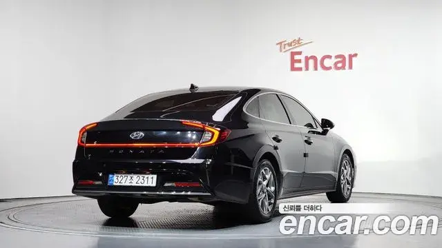 Hyundai Sonata 2021 — Фото 2/20