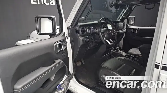 Jeep Wrangler 2021 — Фото 11/20