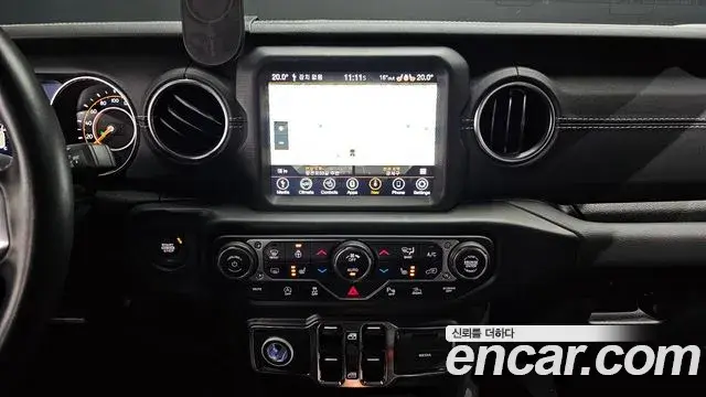 Jeep Wrangler 2021 — Фото 14/20