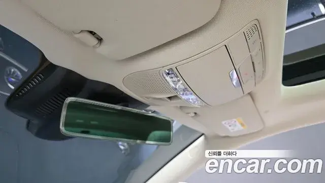 Mercedes-Benz E-Class 2022 — Photo 20/20