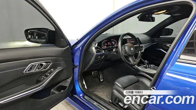 BMW 3 Series 2019 — Photo 11/20