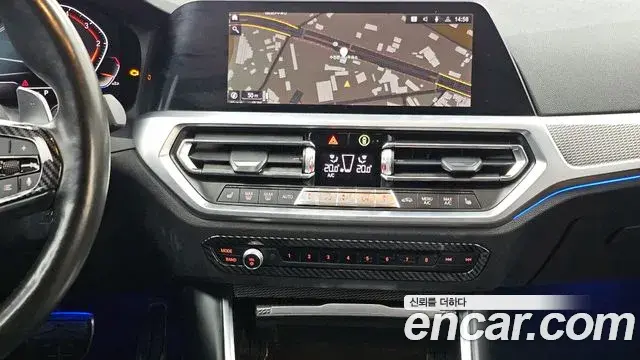 BMW 3 Series 2019 — Photo 8/20