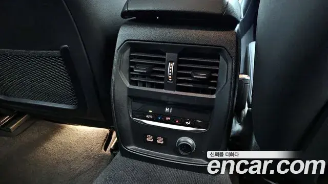 BMW 3 Series 2019 — Photo 6/20