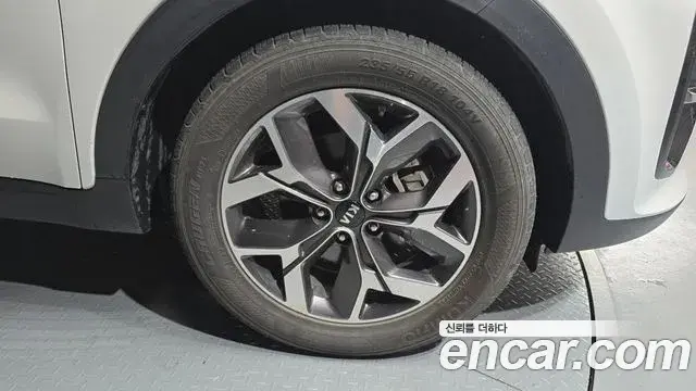 Kia Sportage The Bold 2019 — ფოტო 8/20