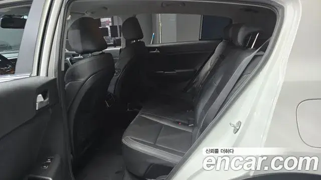 Kia Sportage The Bold 2019 — ფოტო 15/20