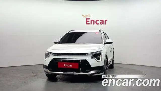 Kia Niro 2025 — Şəkil 18/20
