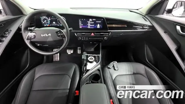 Kia Niro 2025 — Şəkil 12/20