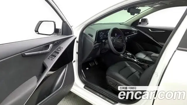 Kia Niro 2025 — Şəkil 19/20