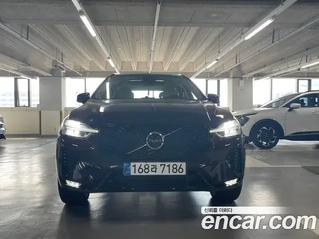 Volvo XC60 2026 — ფოტო 5/15