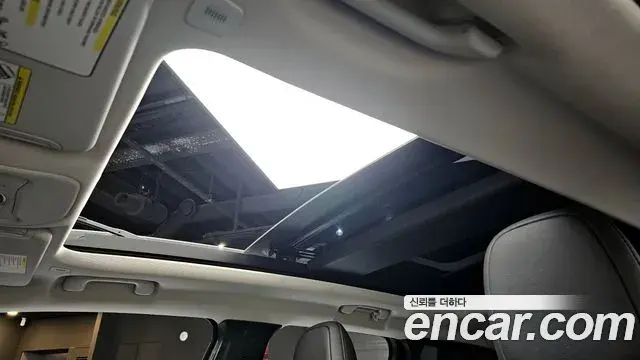 Jeep Renegade 2022 — Фото 19/20