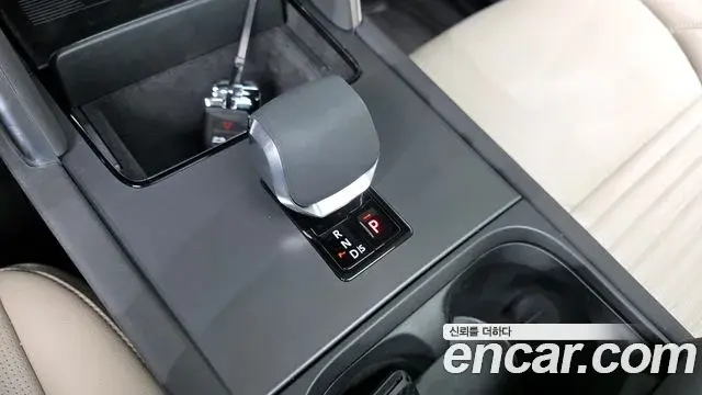 Land Rover Discovery Sport 2025 — Şəkil 10/20