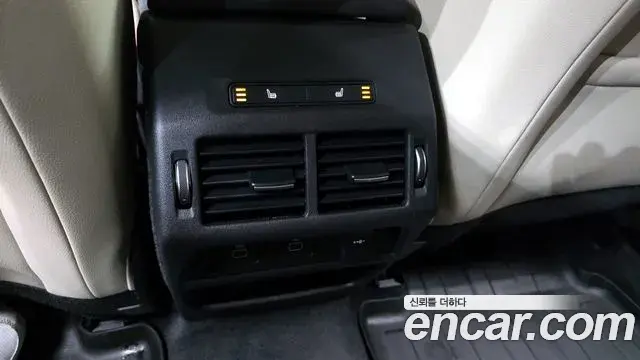 Land Rover Discovery Sport 2025 — Şəkil 8/20