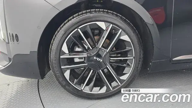 Kia K8 2025 — Şəkil 30/35