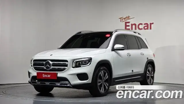 Mercedes-Benz GLB-Class 2021 — Şəkil 19/20