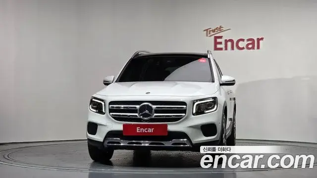 Mercedes-Benz GLB-Class 2021 — Şəkil 1/20