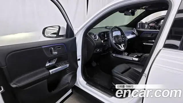 Mercedes-Benz GLB-Class 2021 — Şəkil 6/20