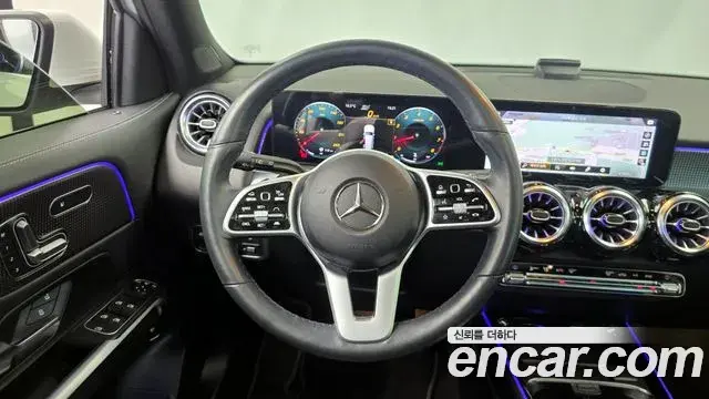 Mercedes-Benz GLB-Class 2021 — Şəkil 9/20