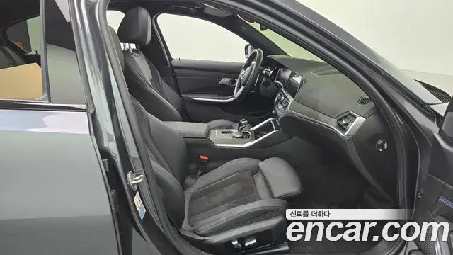 BMW 3 Series 2021 — Photo 34/34