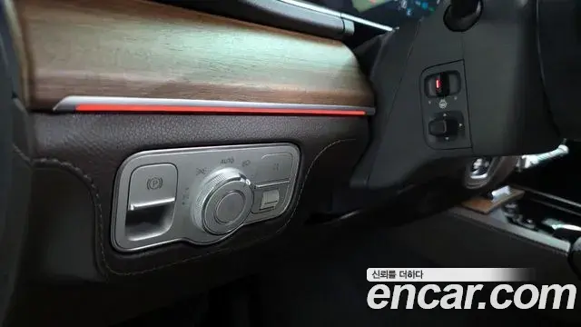 Mercedes-Benz GLE-Class 2020 — Фото 14/20