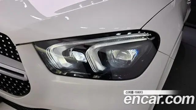 Mercedes-Benz GLE-Class 2020 — Şəkil 20/31