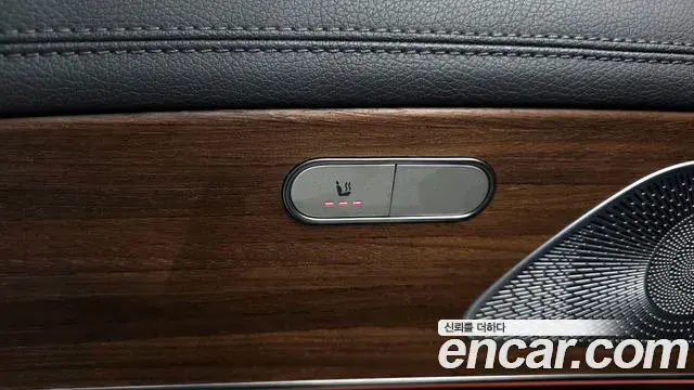 Mercedes-Benz GLE-Class 2020 — Şəkil 3/31