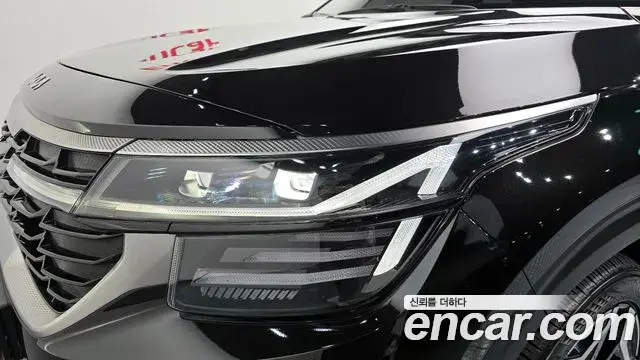 Kia Seltos 2025 — ფოტო 1/28