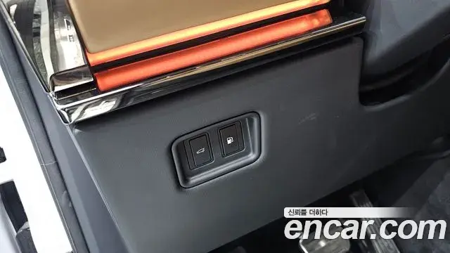 Land Rover Range Rover Sport 2025 — ფოტო 13/20