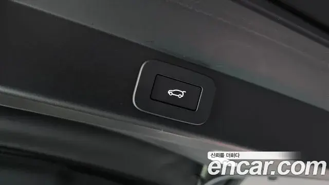 Land Rover Range Rover Sport 2025 — ფოტო 8/20