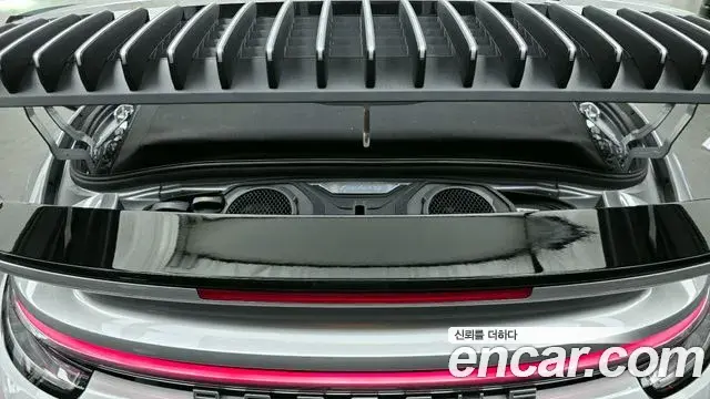 Porsche 911 2022 — Photo 37/41