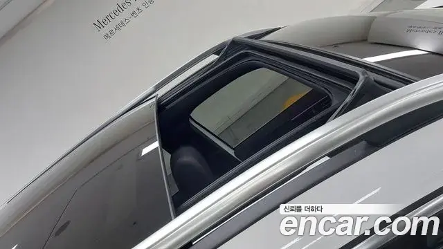 Mercedes-Benz GLB-Class 2021 — Photo 19/20