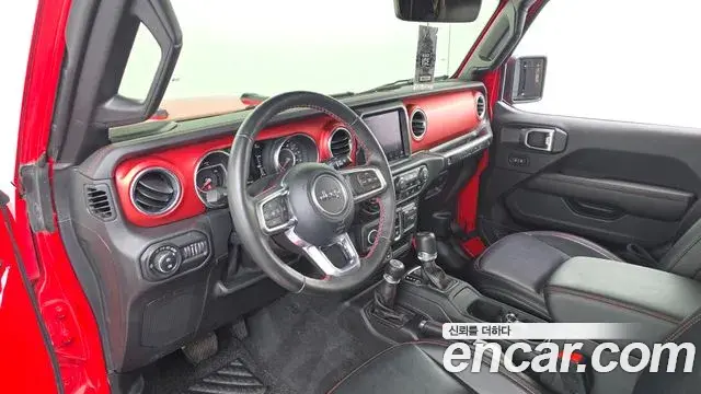 Jeep Wrangler 2021 — Фото 6/20