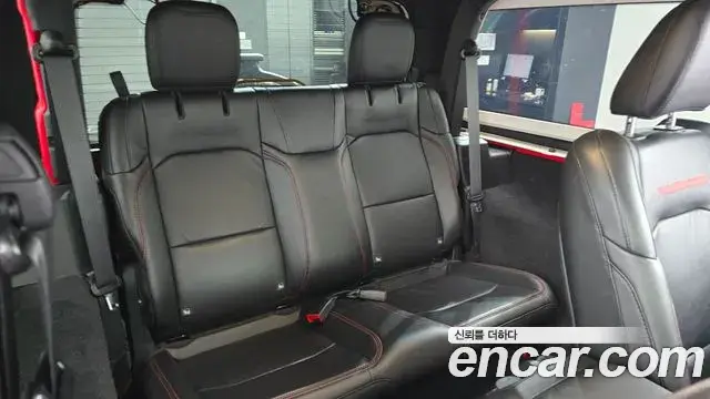 Jeep Wrangler 2021 — Фото 11/20