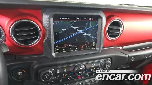 Jeep Wrangler 2021 — Фото 14/20