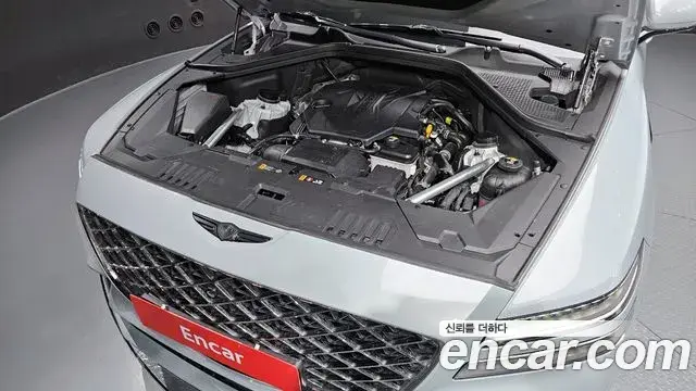 Genesis GV80 Coupe 2023 — Şəkil 13/30