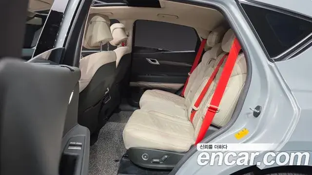 Genesis GV80 Coupe 2023 — Şəkil 29/30