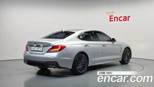 Genesis G70 2018 — ფოტო 4/31