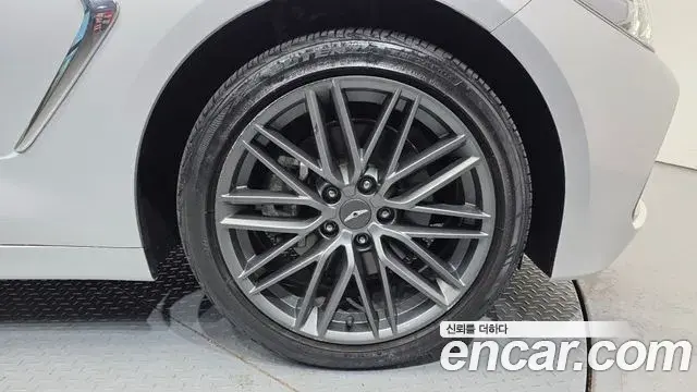 Genesis G70 2018 — ფოტო 17/31