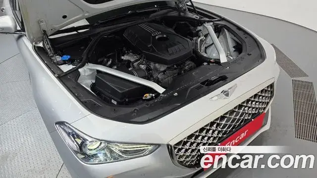 Genesis G70 2018 — ფოტო 15/31
