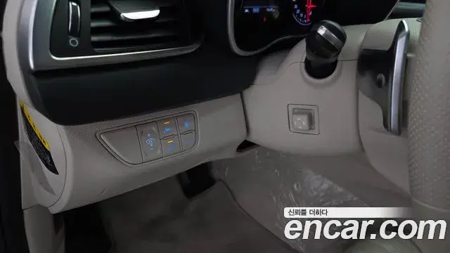 Genesis G70 2018 — ფოტო 31/31