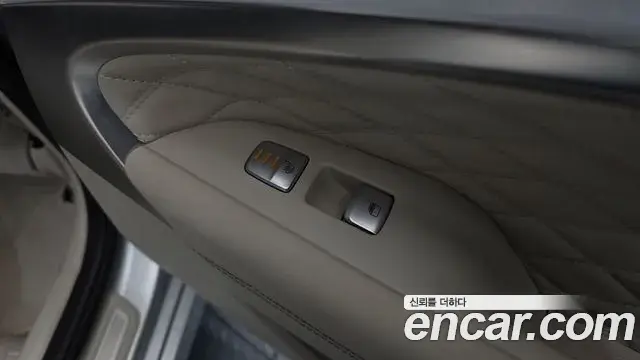 Genesis G70 2018 — ფოტო 9/31