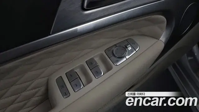 Genesis G70 2018 — ფოტო 3/31