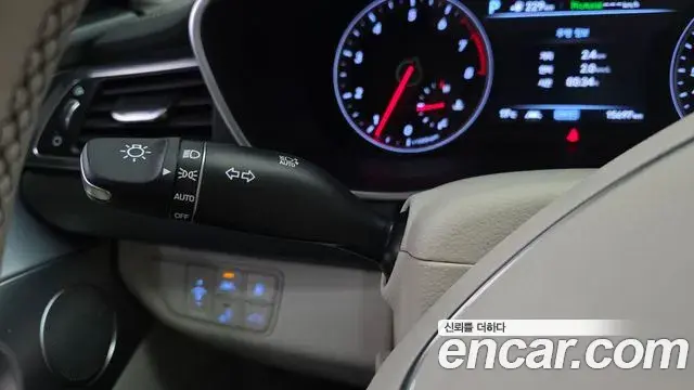 Genesis G70 2018 — ფოტო 11/31