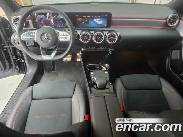 Mercedes-Benz CLA-Class 2022 — Фото 10/20