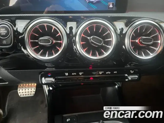 Mercedes-Benz CLA-Class 2022 — Фото 14/20
