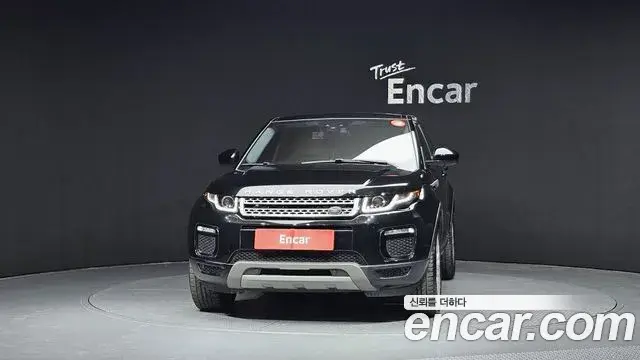 Land Rover Range Rover Evoque 2018 — Photo 21/32
