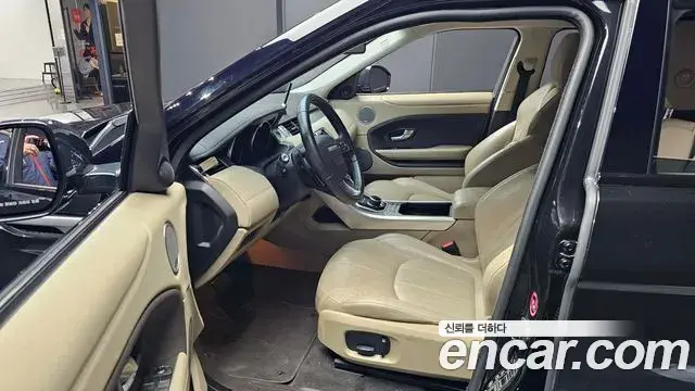 Land Rover Range Rover Evoque 2018 — Photo 29/32