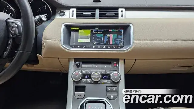 Land Rover Range Rover Evoque 2018 — Photo 30/32