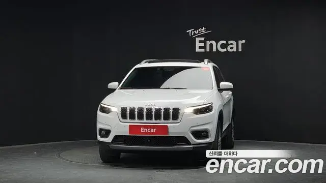 Jeep Cherokee 2021 — Фото 3/20