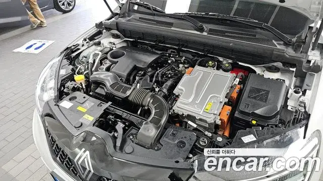 Renault Samsung Arkana 2024 — Şəkil 31/31