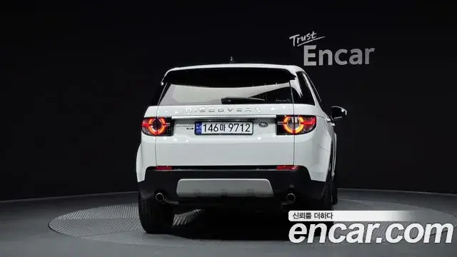 Land Rover Discovery Sport 2018 — Фото 4/20